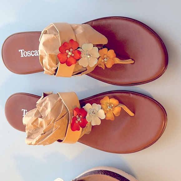 Women’s Sandal bundle - Picture 6 of 6